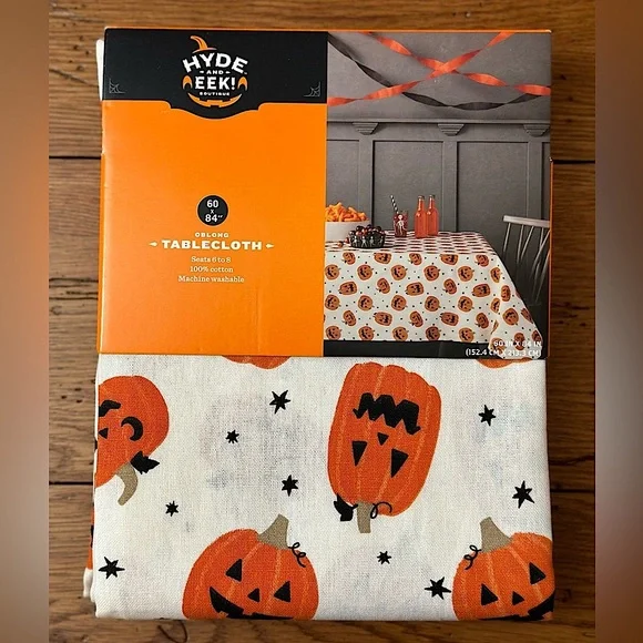 Halloween Pumpkin Table Cloth NWT 60”x 84” Oblong Seats 6 to 8 - Hyde & EEK! - Picture 1 of 5